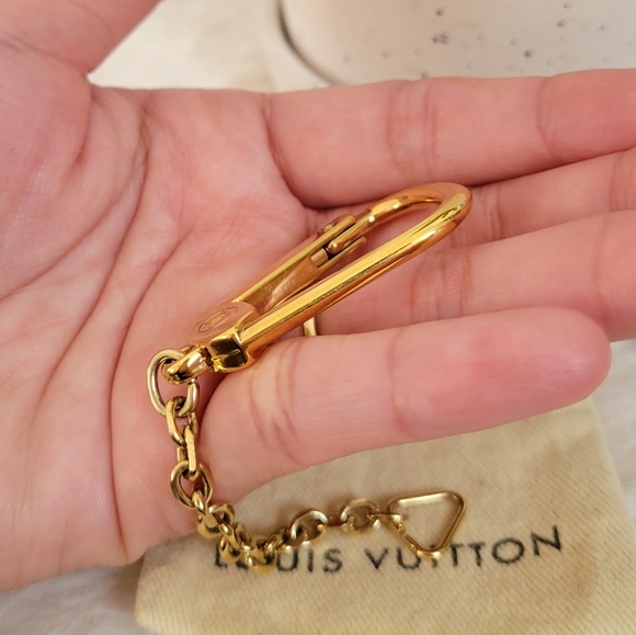 💕100% Authentic Louis Vuitton Keychain Gold - Picture 6 of 6